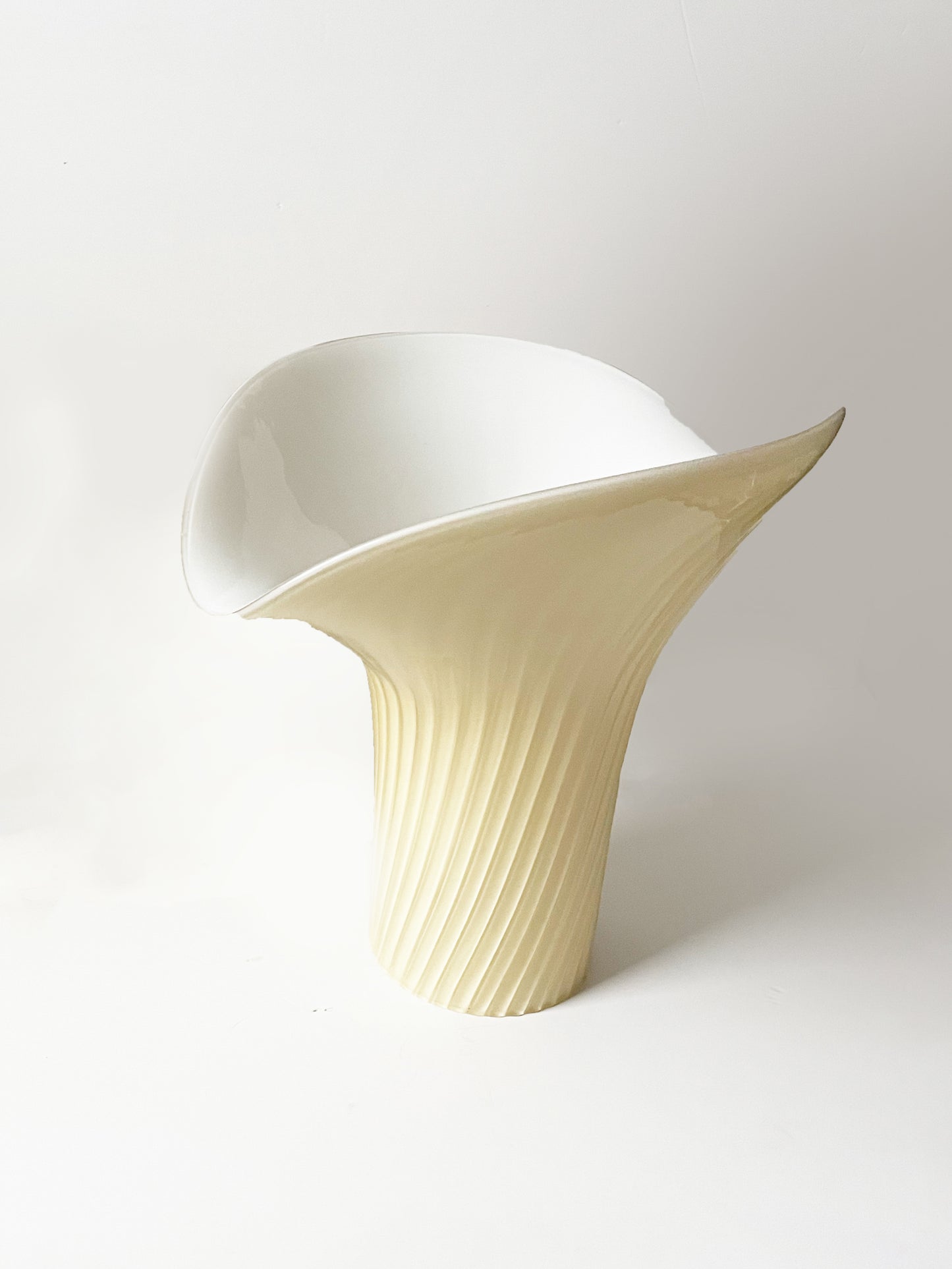 Large Murano Swirled Calla Lily Oyster Mushroom Lamp