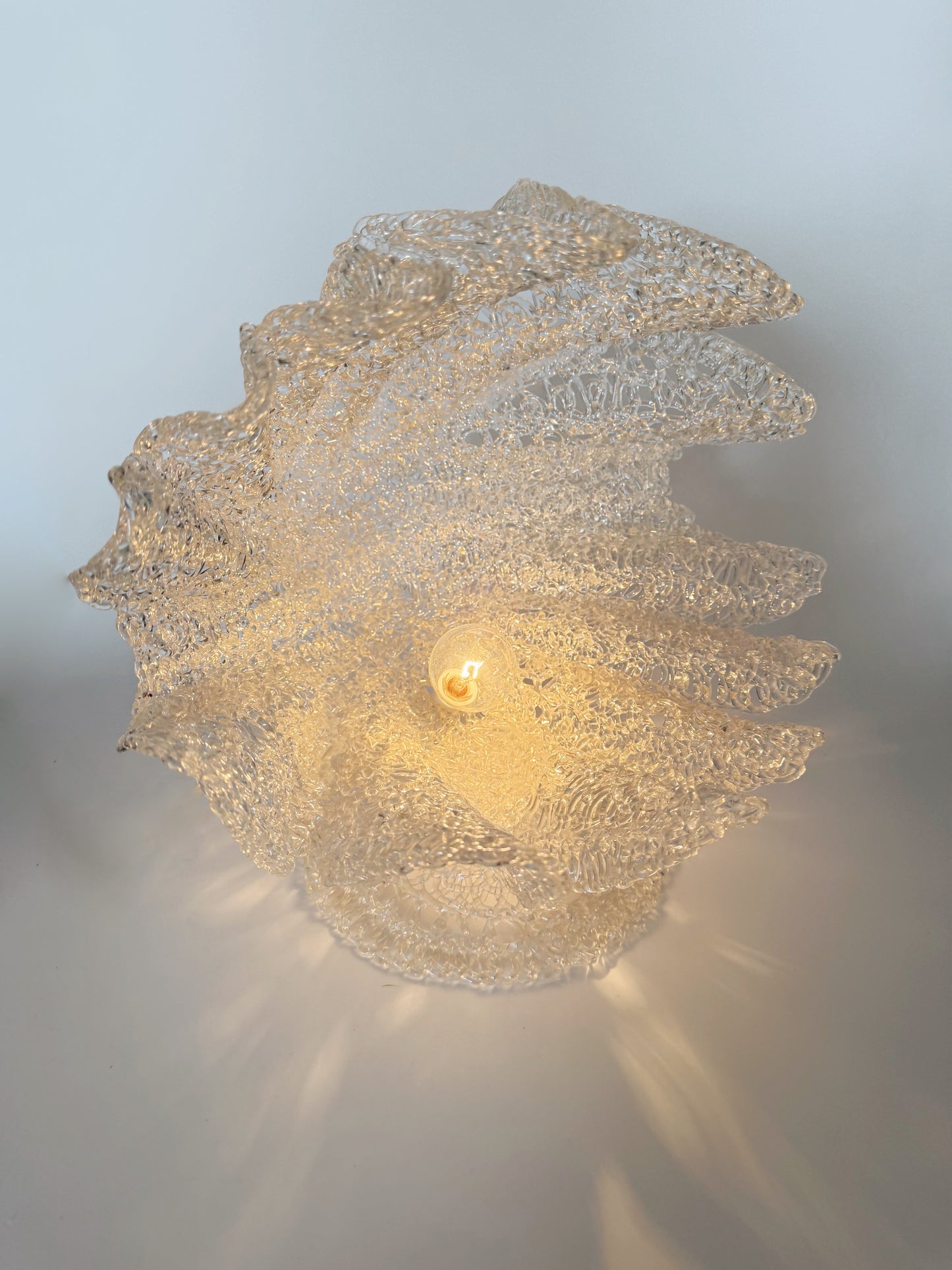 Spun Acrylic Clam Shell Shaped Lamp